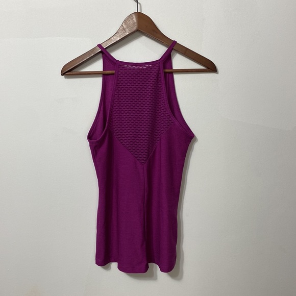 Reebok High Neck Racerback Tank With Mesh Back Detail - Picture 4 of 6